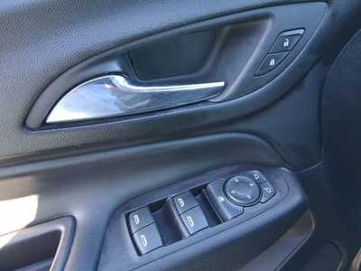 2018 Chevrolet Equinox, $8995. Photo 12