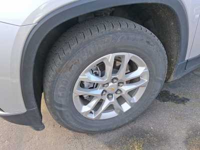 2021 Chevrolet Traverse, $26500. Photo 4