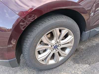 2022 Ford Edge, $23500. Photo 4