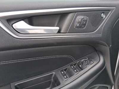 2022 Ford Edge, $23650. Photo 12