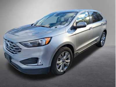 2022 Ford Edge, $23777. Photo 3