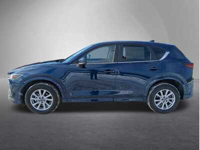 2025 Mazda CX-5, $27500. Photo 4