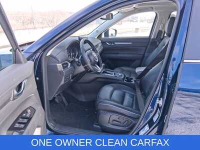 2025 Mazda CX-5, $27500. Photo 8