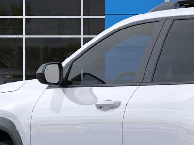 2026 Chevrolet Equinox, $35590. Photo 12