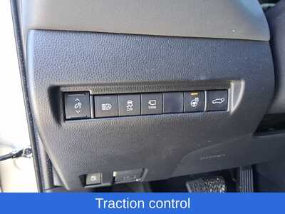 2021 Toyota Venza, $28595. Photo 12