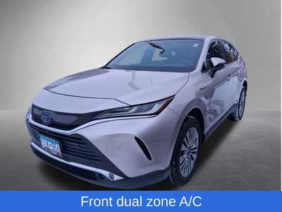 2021 Toyota Venza, $28995. Photo 3