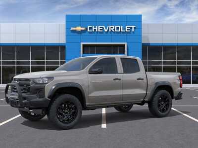 2026 Chevrolet Colorado Crew Cab, $51385. Photo 2