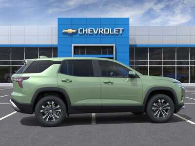 2026 Chevrolet Equinox, $30795. Photo 5