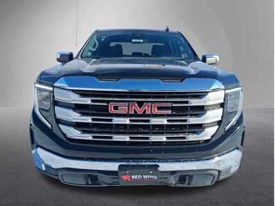 2022 GMC 1500 Crew Cab, $34600. Photo 6