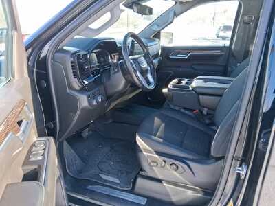 2022 GMC 1500 Crew Cab, $34600. Photo 8