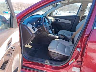2014 Chevrolet Cruze, $7500. Photo 8