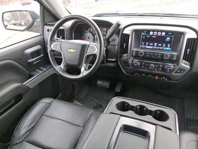 2018 Chevrolet 1500 Crew Cab, $26915. Photo 11