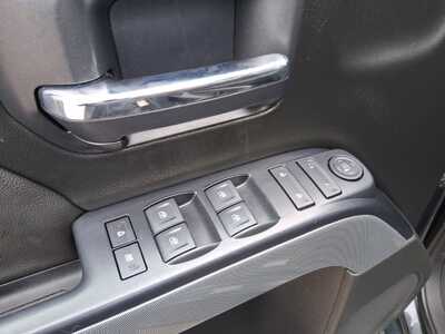 2018 Chevrolet 1500 Crew Cab, $26840. Photo 12