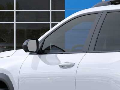 2026 Chevrolet Equinox, $40985. Photo 12