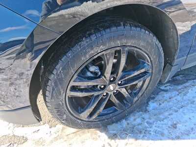 2021 Chevrolet Equinox, $17995. Photo 4