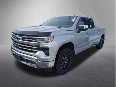 2022 Chevrolet 1500 Crew Cab, $38995. Photo 3
