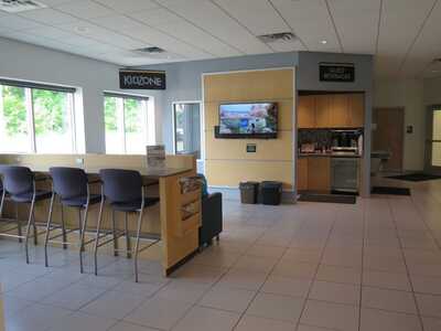 2020 Chevrolet 1500 Crew Cab, $31995. Photo 11