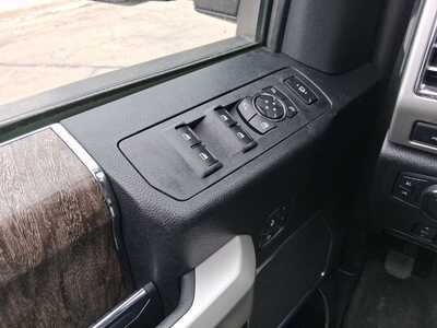 2017 Ford F250 Crew Cab, $37900. Photo 12