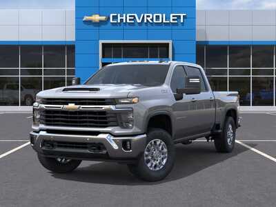 2026 Chevrolet 2500 Crew Cab, $65585. Photo 6
