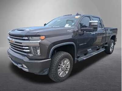 2020 Chevrolet 2500 Crew Cab, $55995. Photo 3