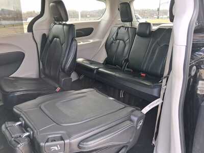 2023 Chrysler Pacifica, $23522. Photo 10