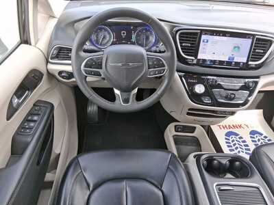 2023 Chrysler Pacifica, $23522. Photo 11