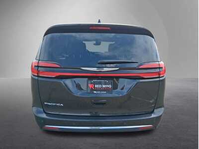2023 Chrysler Pacifica, $23522. Photo 3