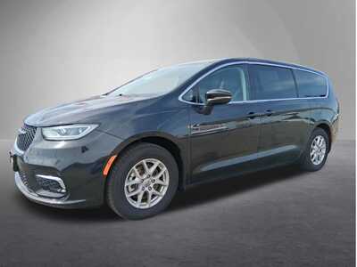 2023 Chrysler Pacifica, $23522. Photo 5
