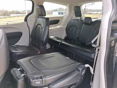 2023 Chrysler Pacifica, $24421. Photo 10