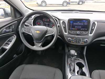 2024 Chevrolet Malibu, $18777. Photo 11