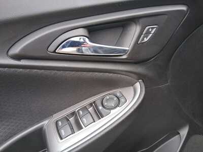 2024 Chevrolet Malibu, $18777. Photo 12