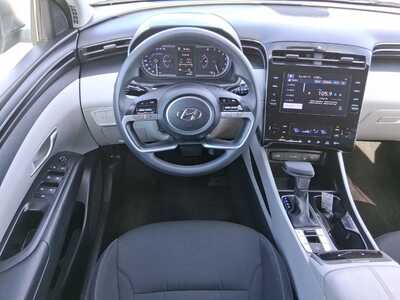 2024 Hyundai Tucson, $21400. Photo 10