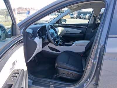 2024 Hyundai Tucson, $21400. Photo 8