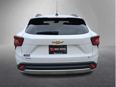 2025 Chevrolet Trax, $20443. Photo 3