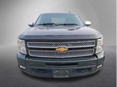 2013 Chevrolet 1500 Crew Cab, $9995. Photo 2