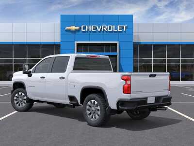 2026 Chevrolet 2500 Crew Cab, $58155. Photo 3