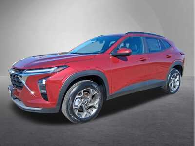 2025 Chevrolet Trax, $20319. Photo 5
