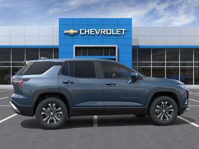 2026 Chevrolet Equinox, $34590. Photo 5