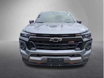 2025 Chevrolet Colorado Crew Cab, $42995. Photo 2