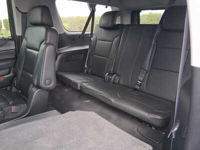 2019 Chevrolet Suburban, $37744. Photo 10