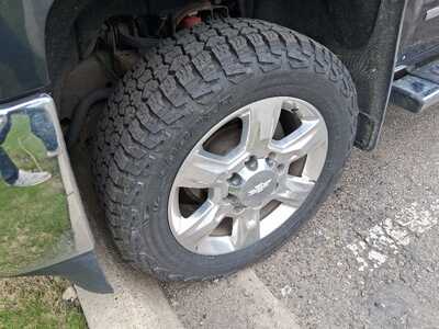 2019 Chevrolet 2500 Crew Cab, $44990. Photo 4