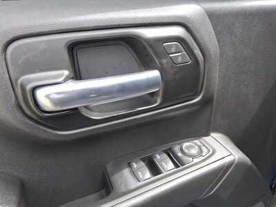2023 Chevrolet 1500 Crew Cab, $38497. Photo 12
