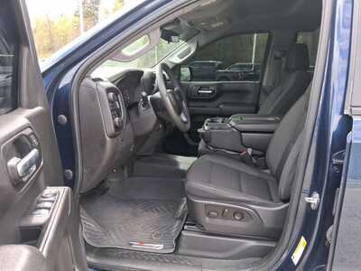 2023 Chevrolet 1500 Crew Cab, $38497. Photo 8