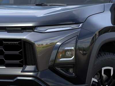 2026 Chevrolet Equinox, $38755. Photo 10