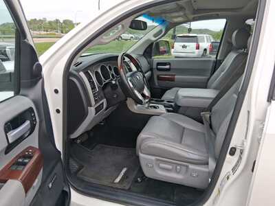 2016 Toyota Sequoia, $28894. Photo 8