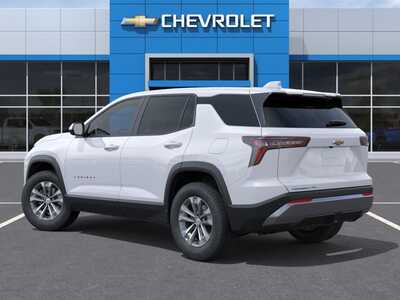 2026 Chevrolet Equinox, $33845. Photo 3
