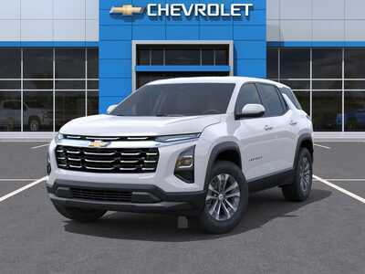 2026 Chevrolet Equinox, $33845. Photo 6