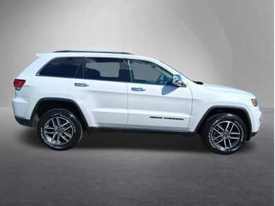 2021 Jeep Grand Cherokee, $22473. Photo 2