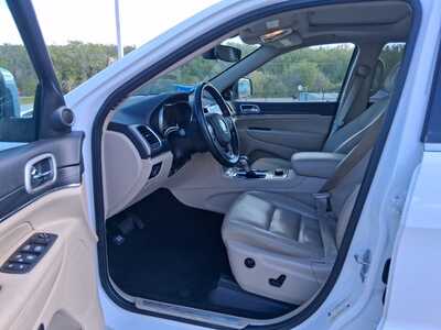 2021 Jeep Grand Cherokee, $22473. Photo 8