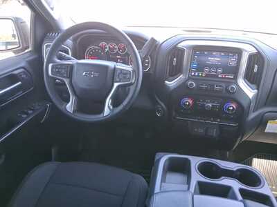 2022 Chevrolet 1500 Crew Cab, $41497. Photo 10
